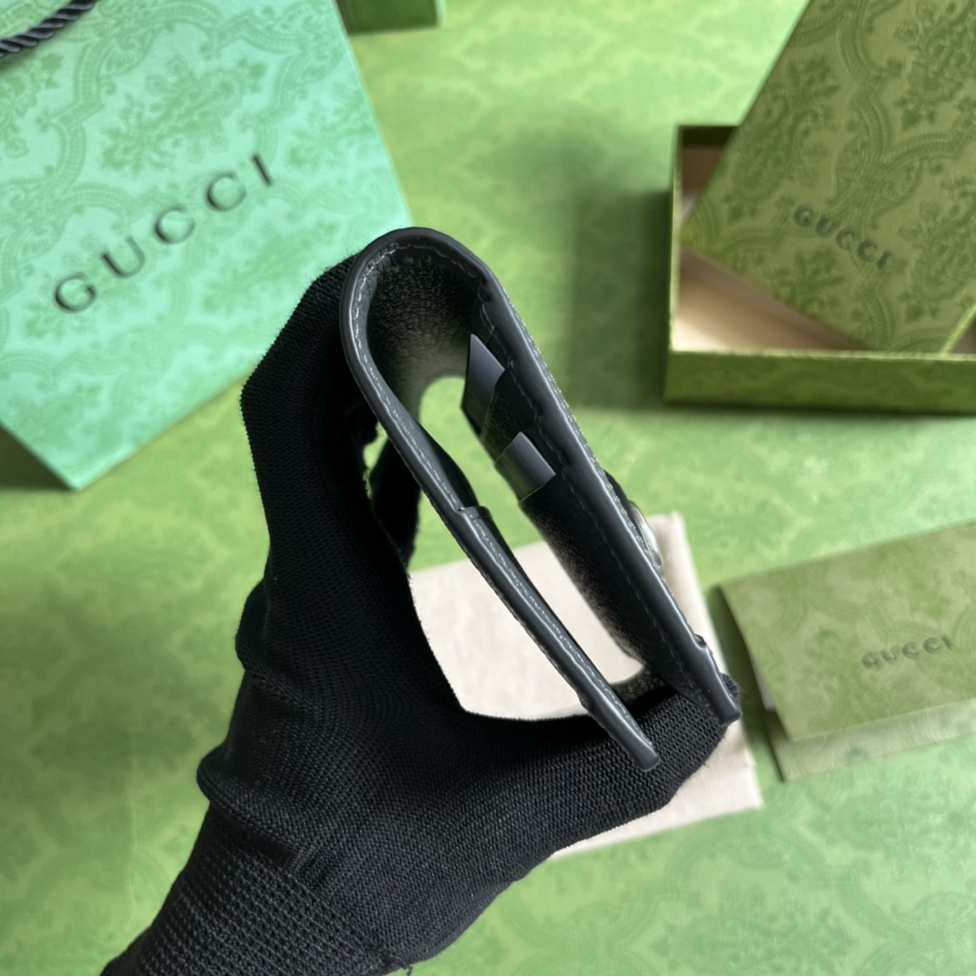 G*u*i wallet-10*14*2.5cm