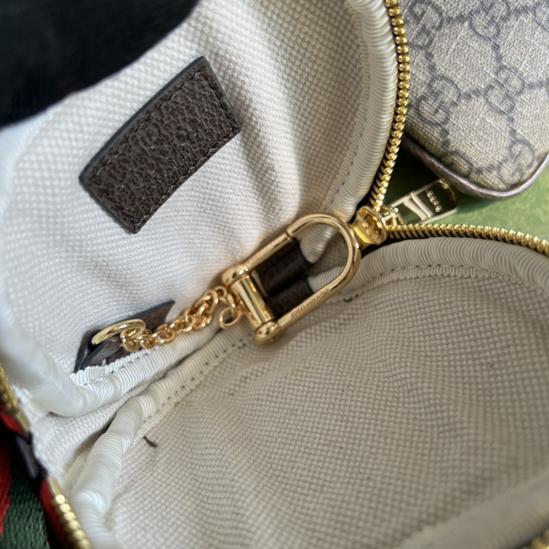 G*u*i waist bag-12*11*2&20*13cm