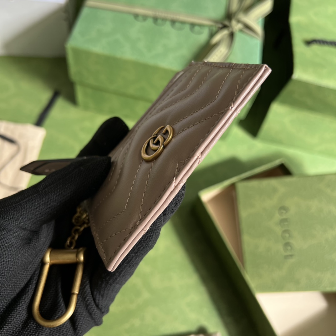 G*u*i wallet-10*7.5*1cm