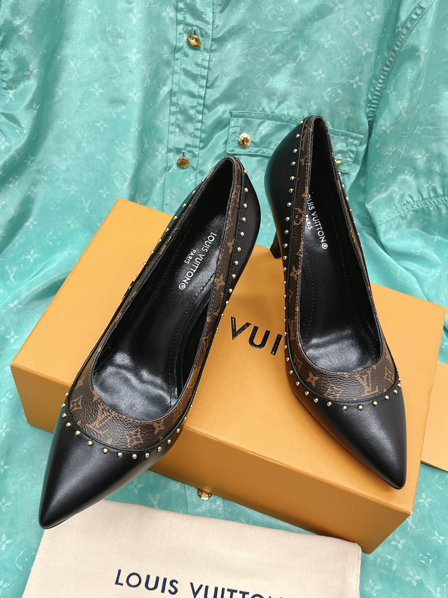 l0*is V*t0n heel-10.5cm