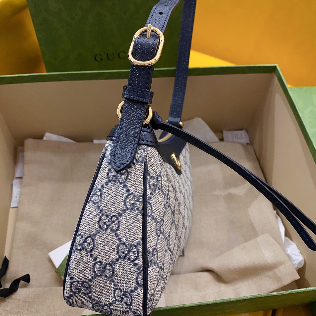 G*u*i chain bag-25*15*6cm