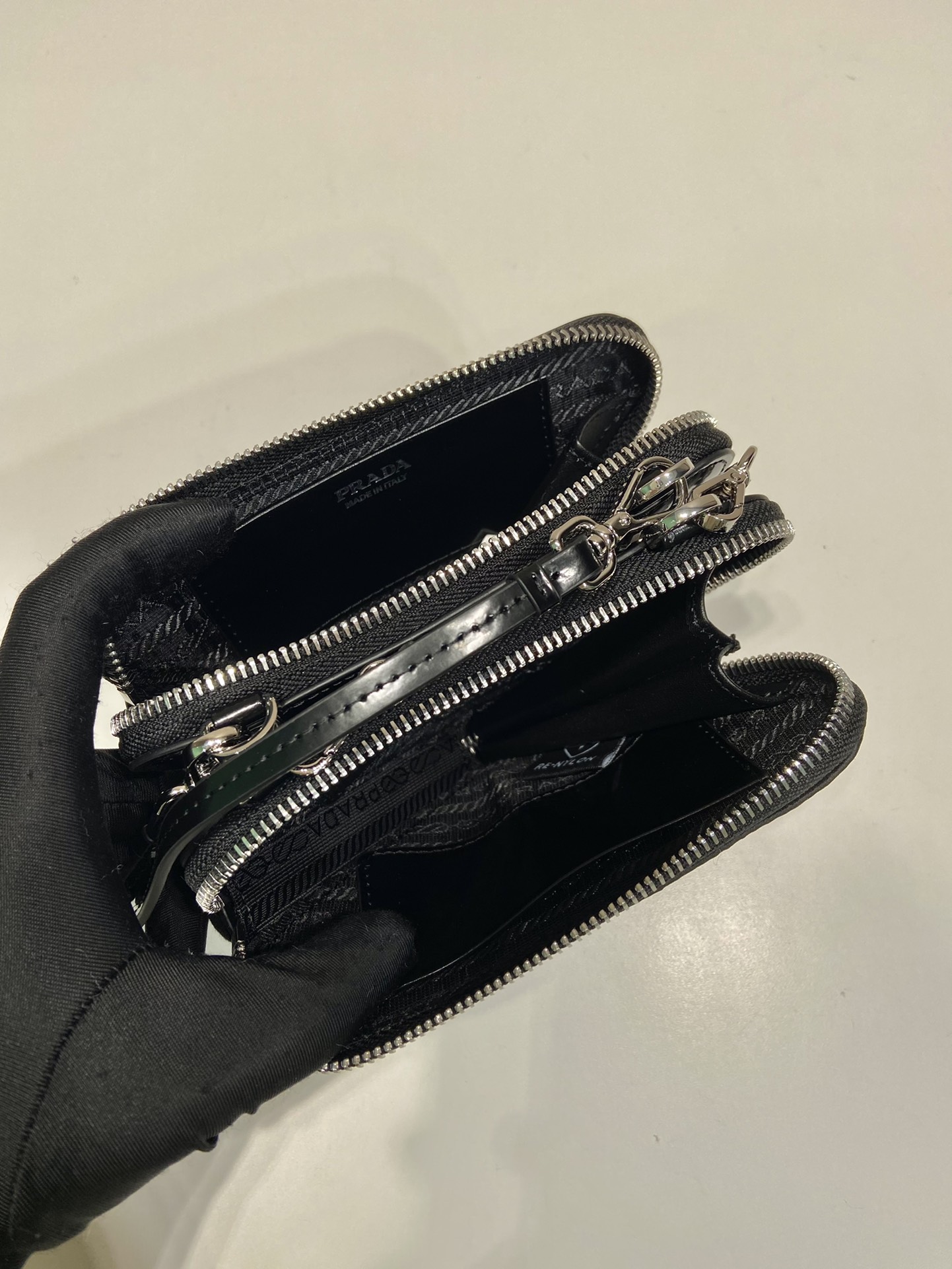 Pra*a 1nr015 double triangle bag -15*10*5cm