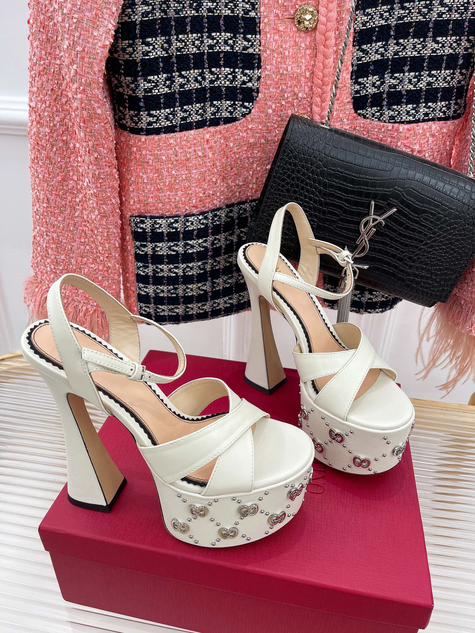 G*u*i heels-15cm