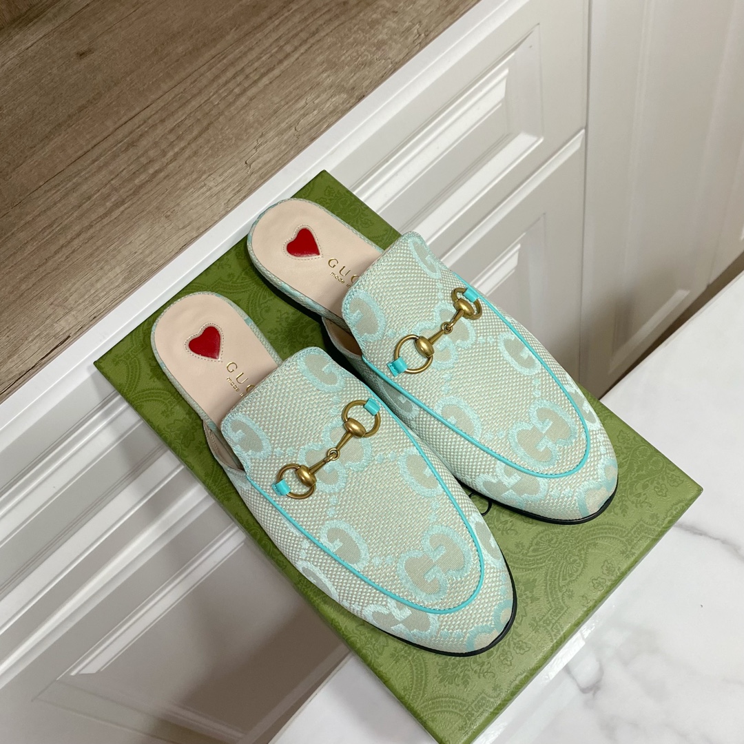 G*u*i loafers
