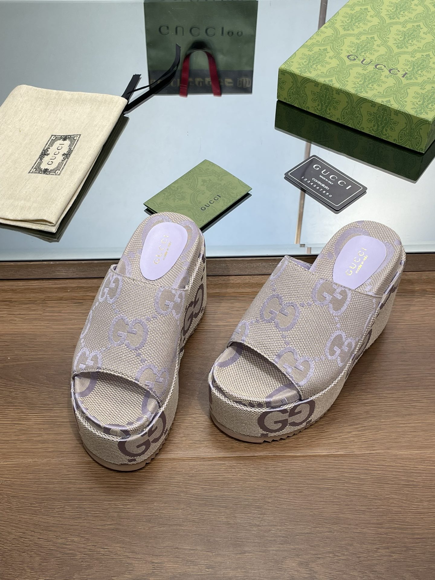 G*u*i slides(size35-43)