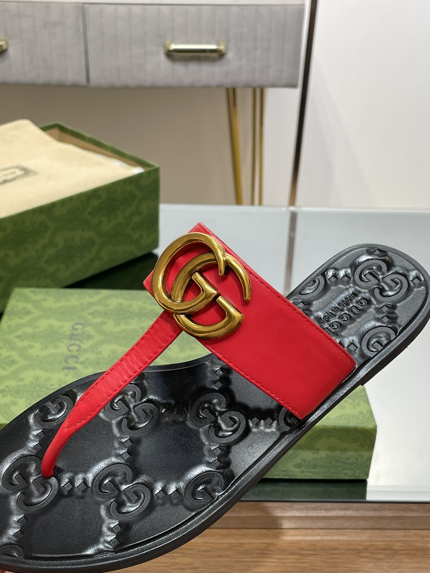 G*u*i slides(size35-43)