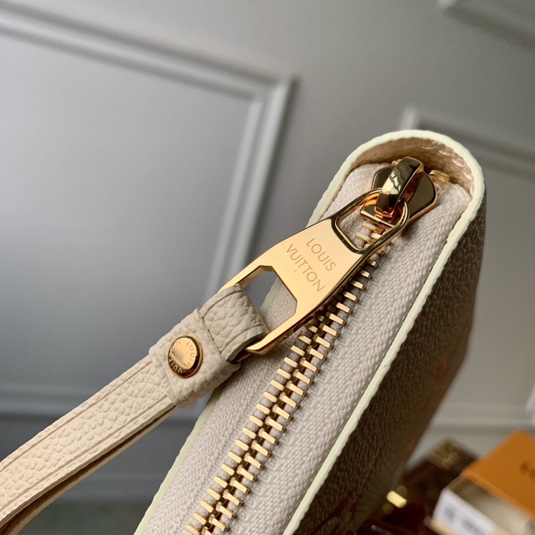 l0*is V*t0n zippy wallet m81914-20*10cm