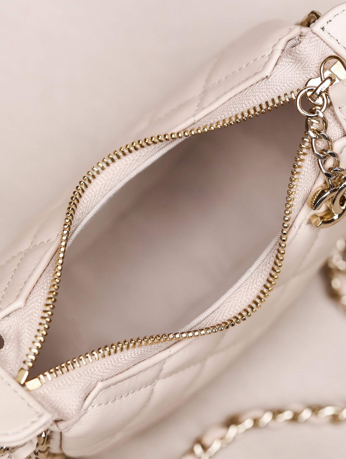 Ch@nel 23SS Moon Bag-16*10/22*14CM