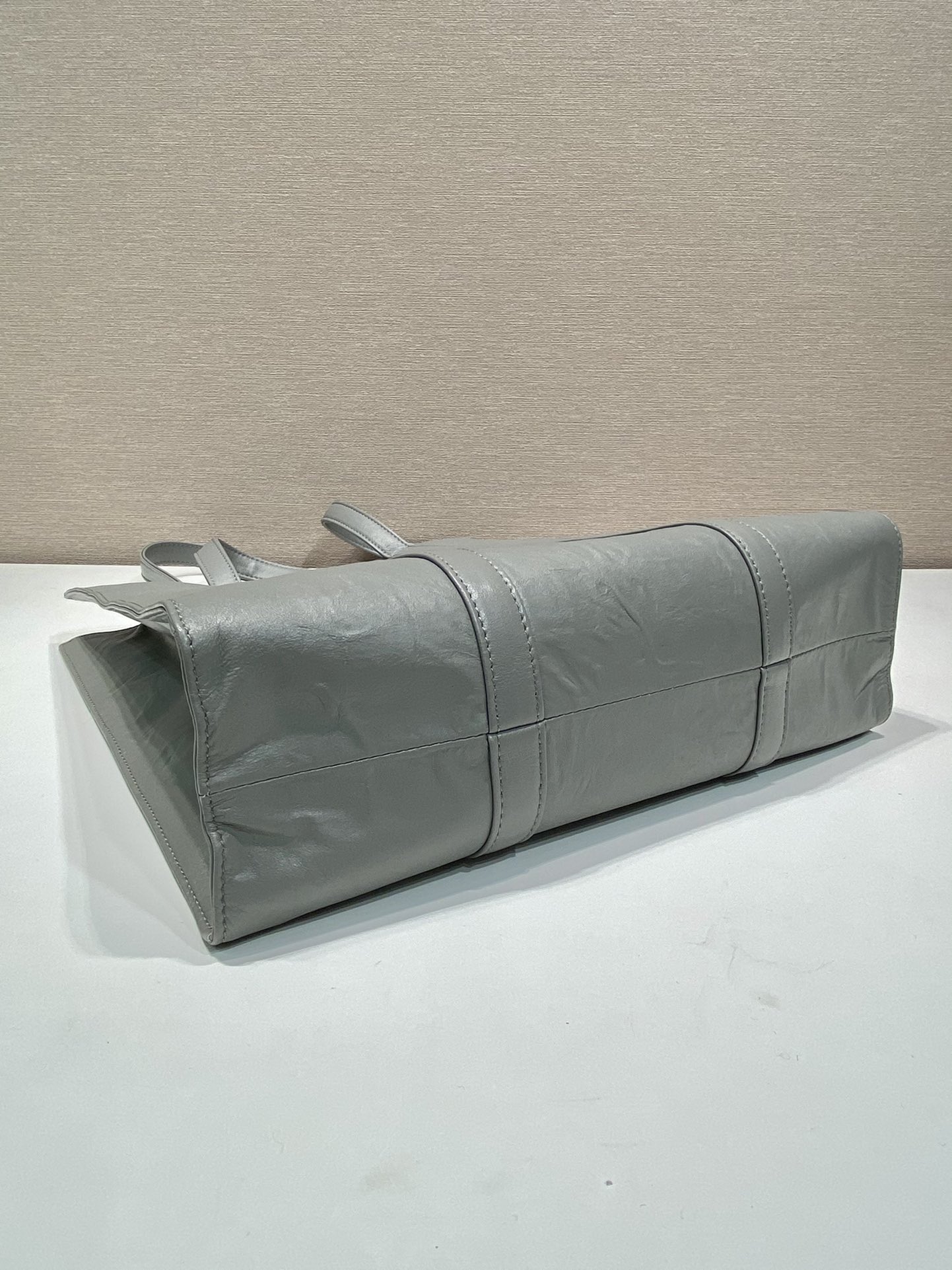 Pra*a 1bg459 tote