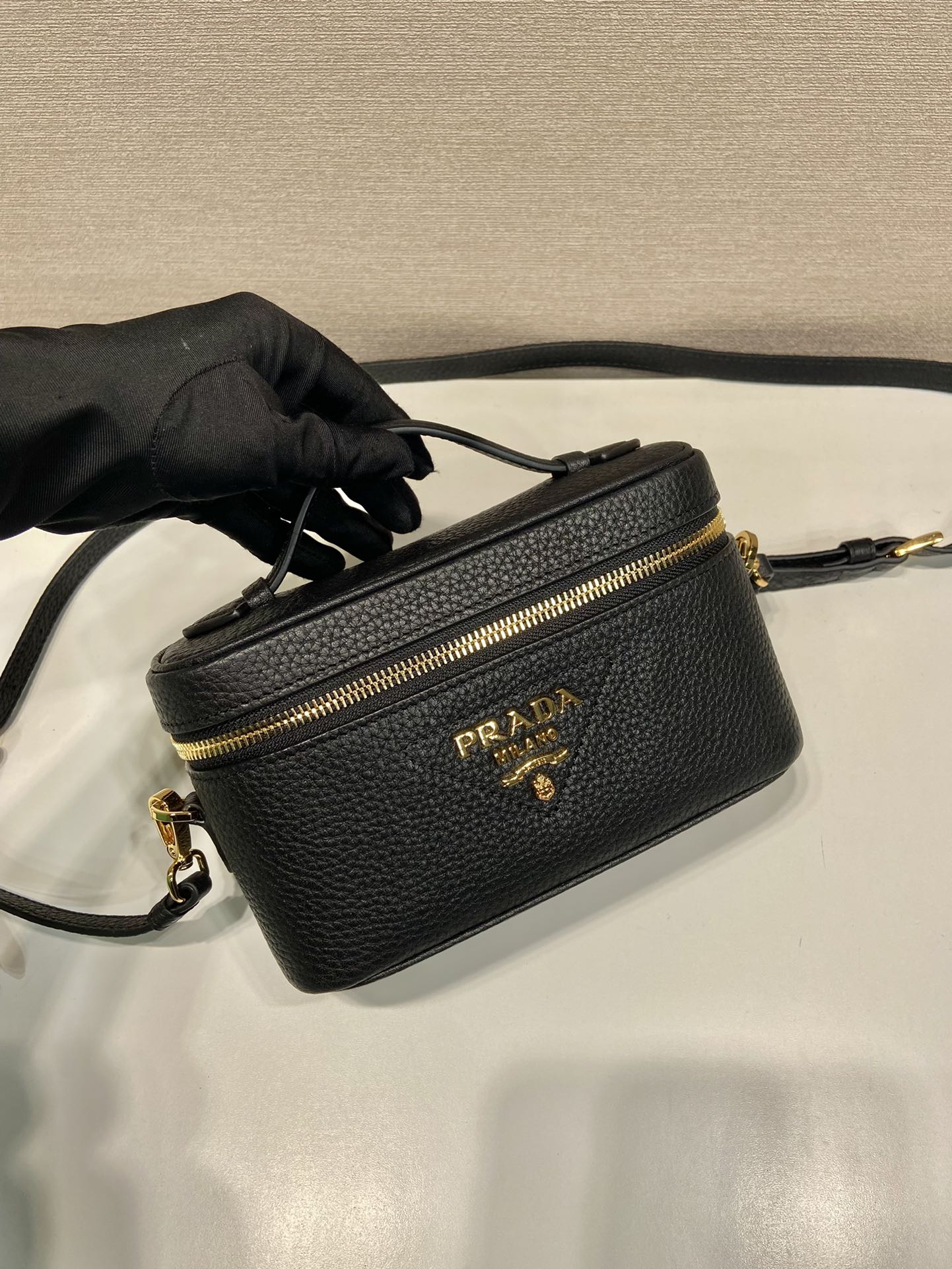 Pra*a 1bh202 cosmetic bag-18*11.5*7.5cm