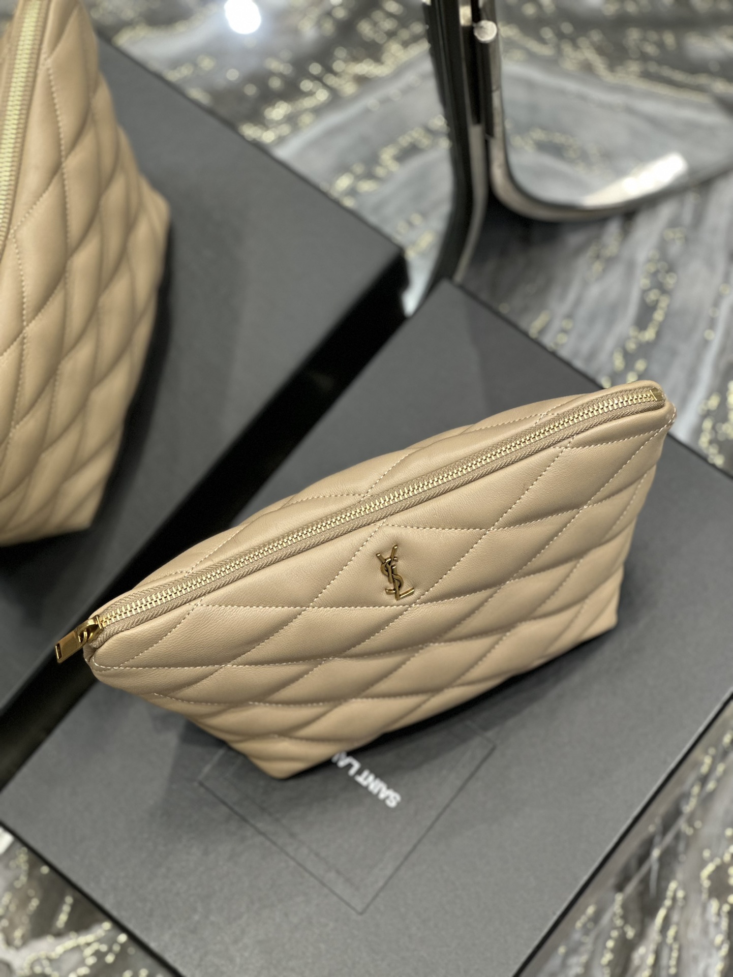Y*L sade pouch-26x19x11cm