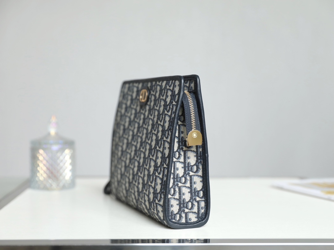 D*or pouch- 26×19.5×7cm