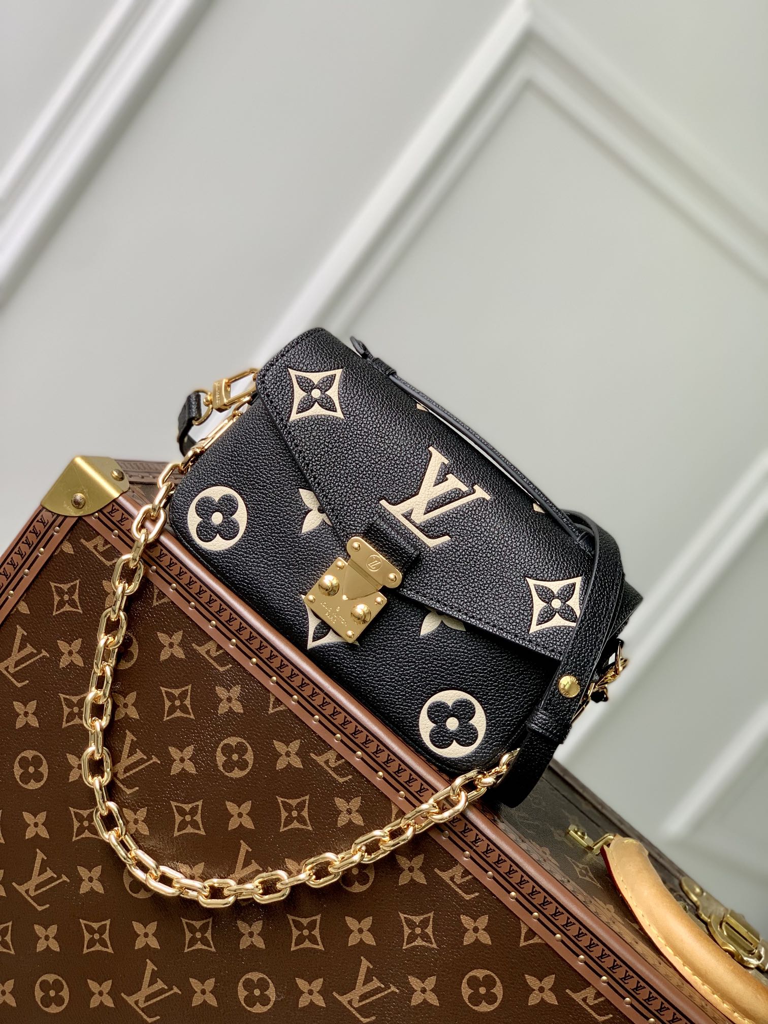 l0*is V*t0n pochette metis east west handbags- 21.5 x 13.5 x 6cm