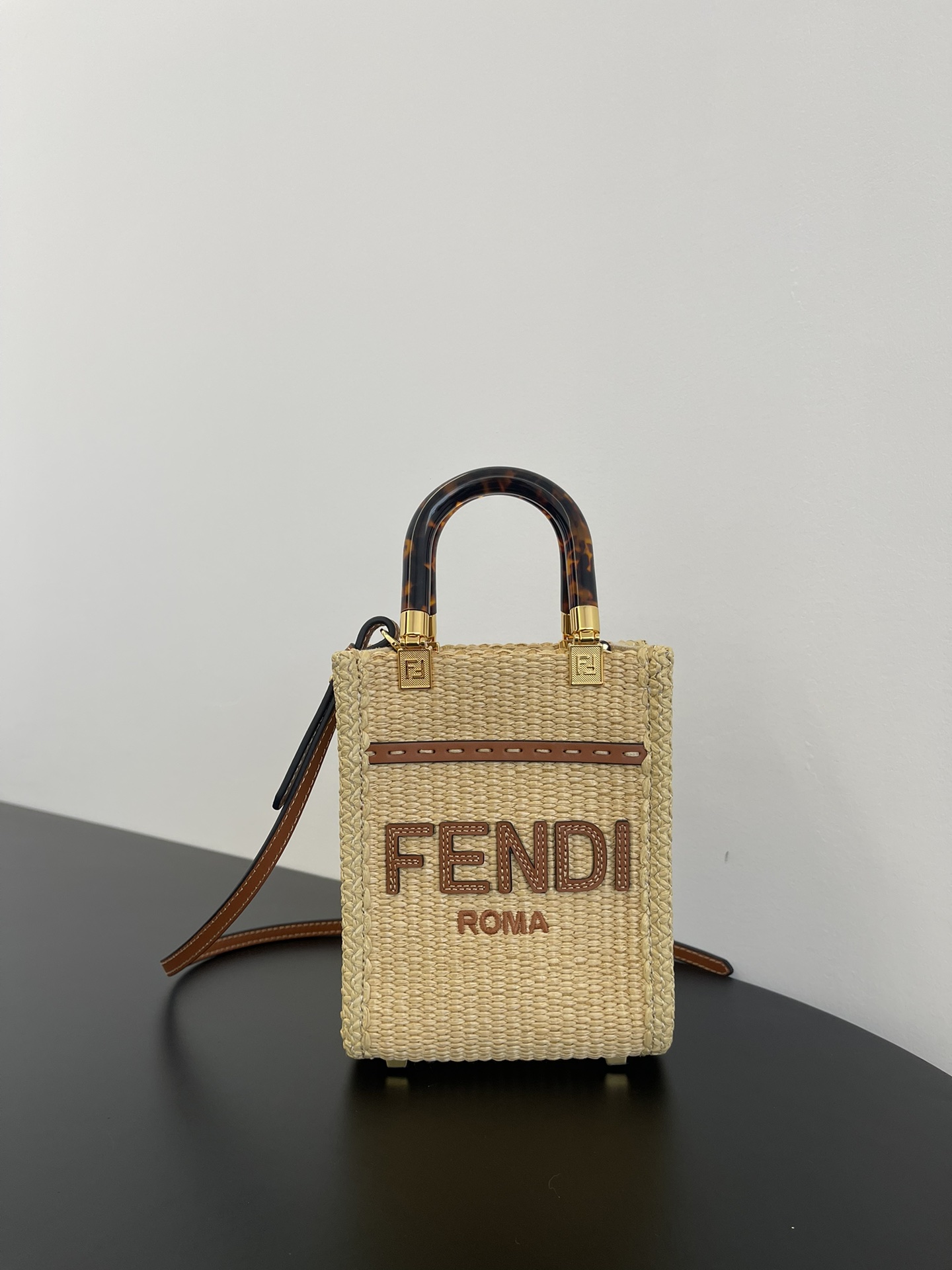 F**di sunshine mini tote -13x6.5x18cm