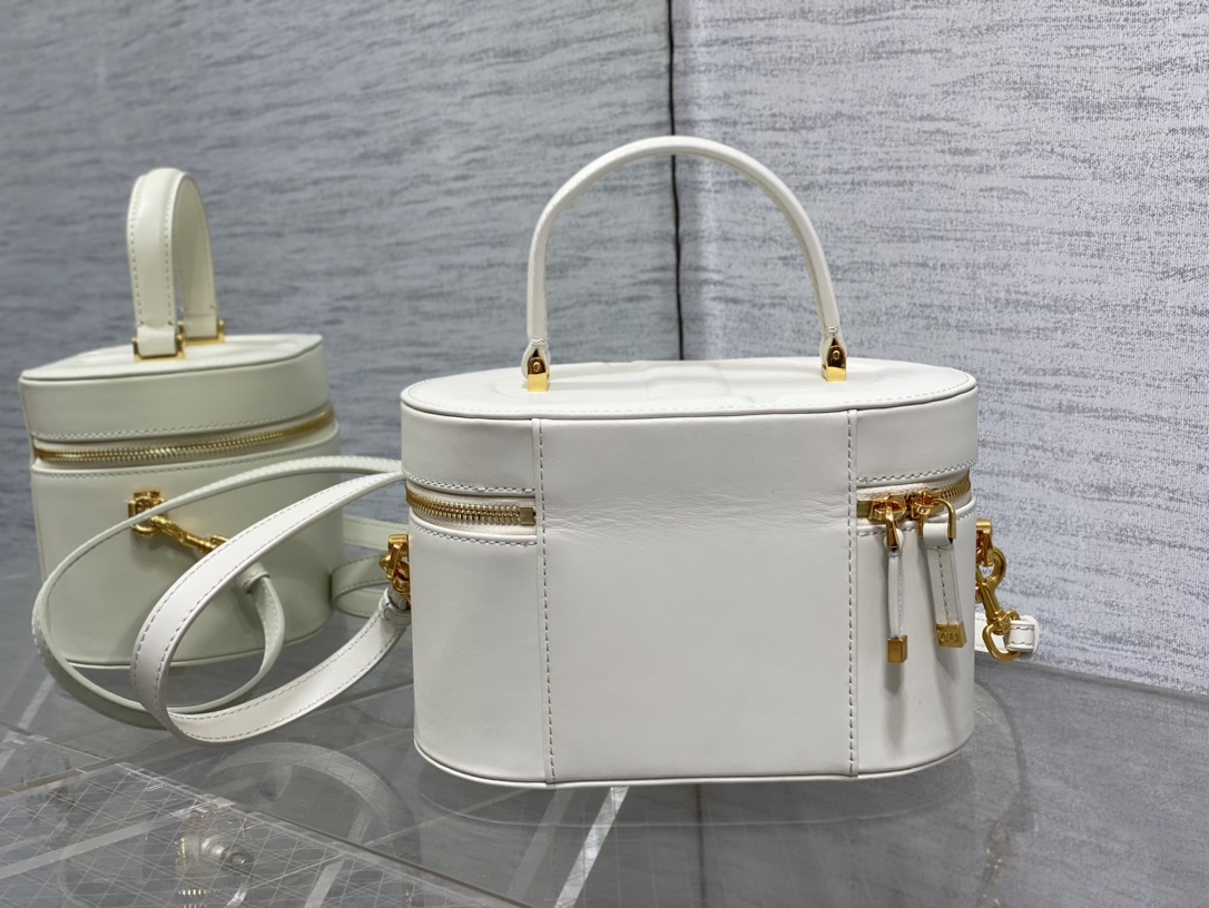 D*or signature vanity bag-24*14*18cm