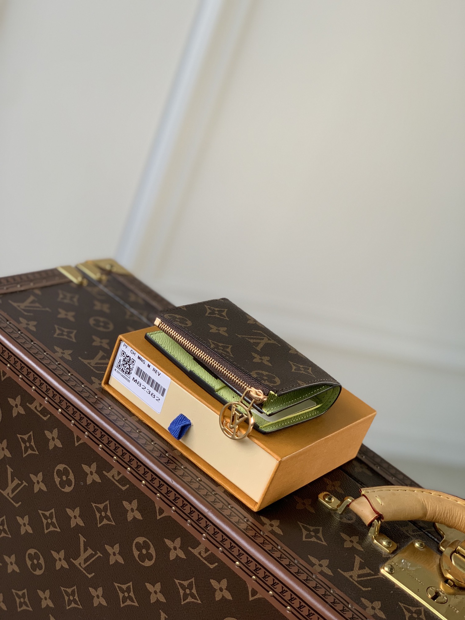 l0*is V*t0n wallet- m82381-9×11.5×1.5cm