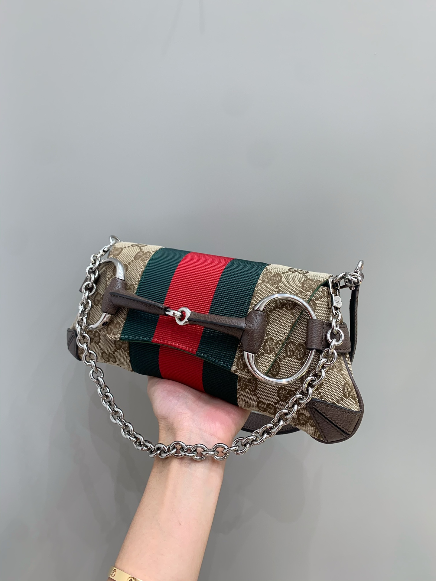 G*u*i horsebit chain 2023-27x11x5cm