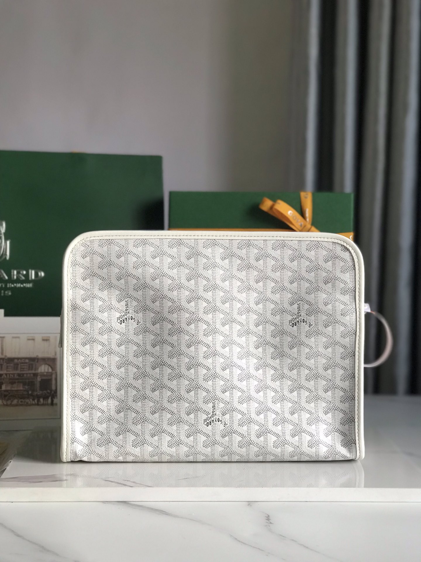 Go*ard toiletry bag-30x23×7.5cm