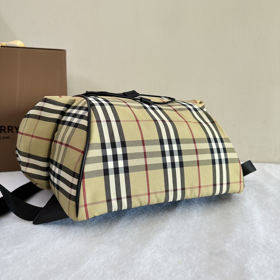 B**rry backpack-30 x 17 x 50cm