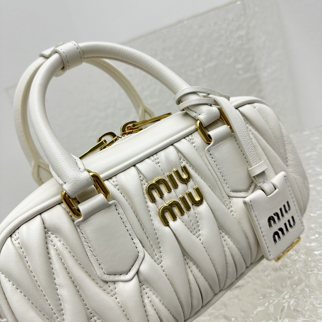 M*um*u vintage rectangular bag-23*12*8cm