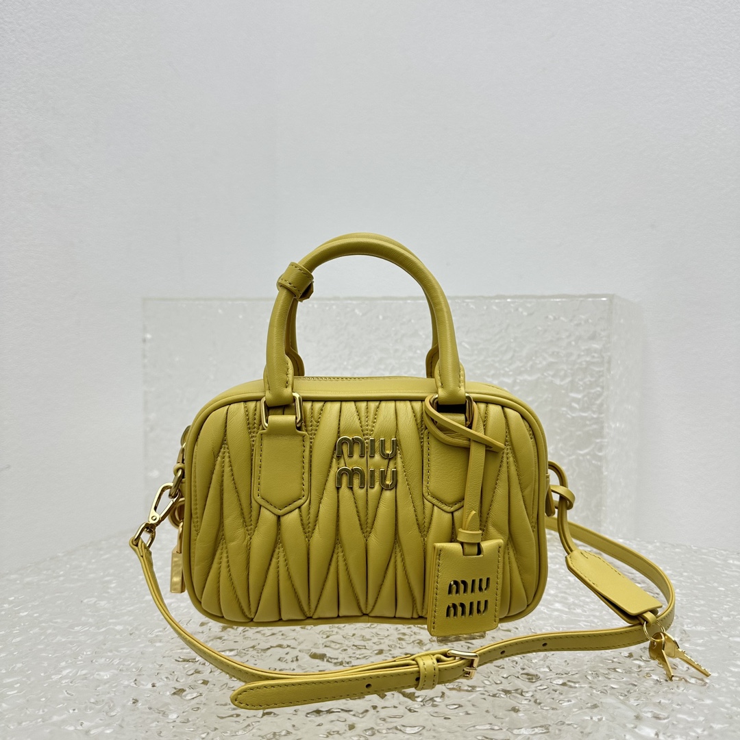 M*um*u vintage too pretty bag-19*13*6cm