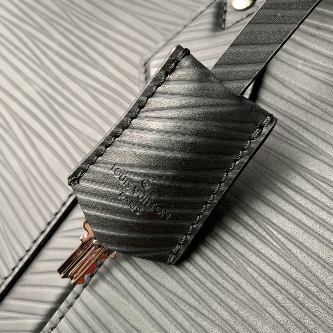 l0*is V*t0n alma travel bag-64 x 42 x 22cm