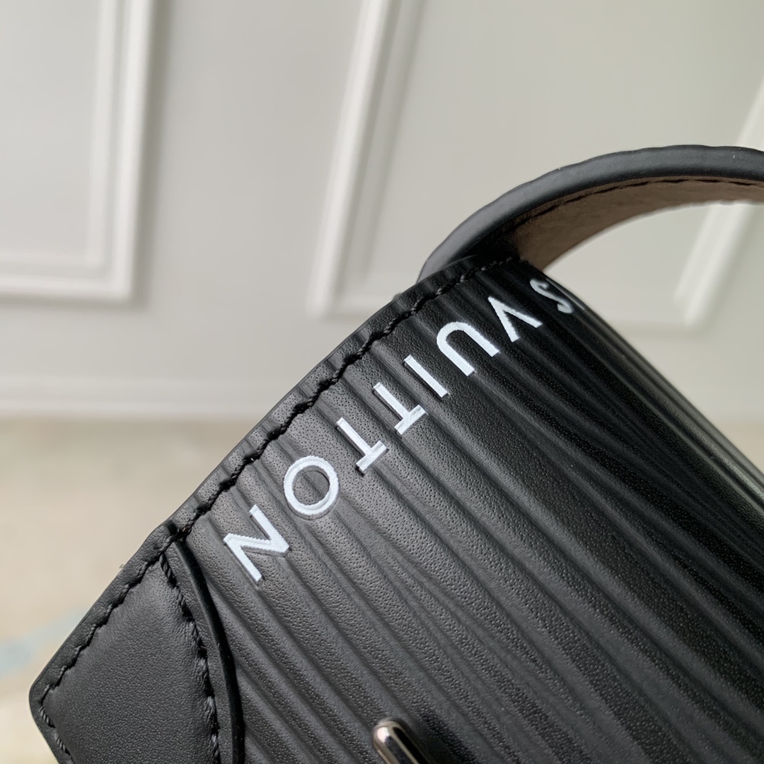 l0*is V*t0n micro steamer bag-13*8*4.5cm