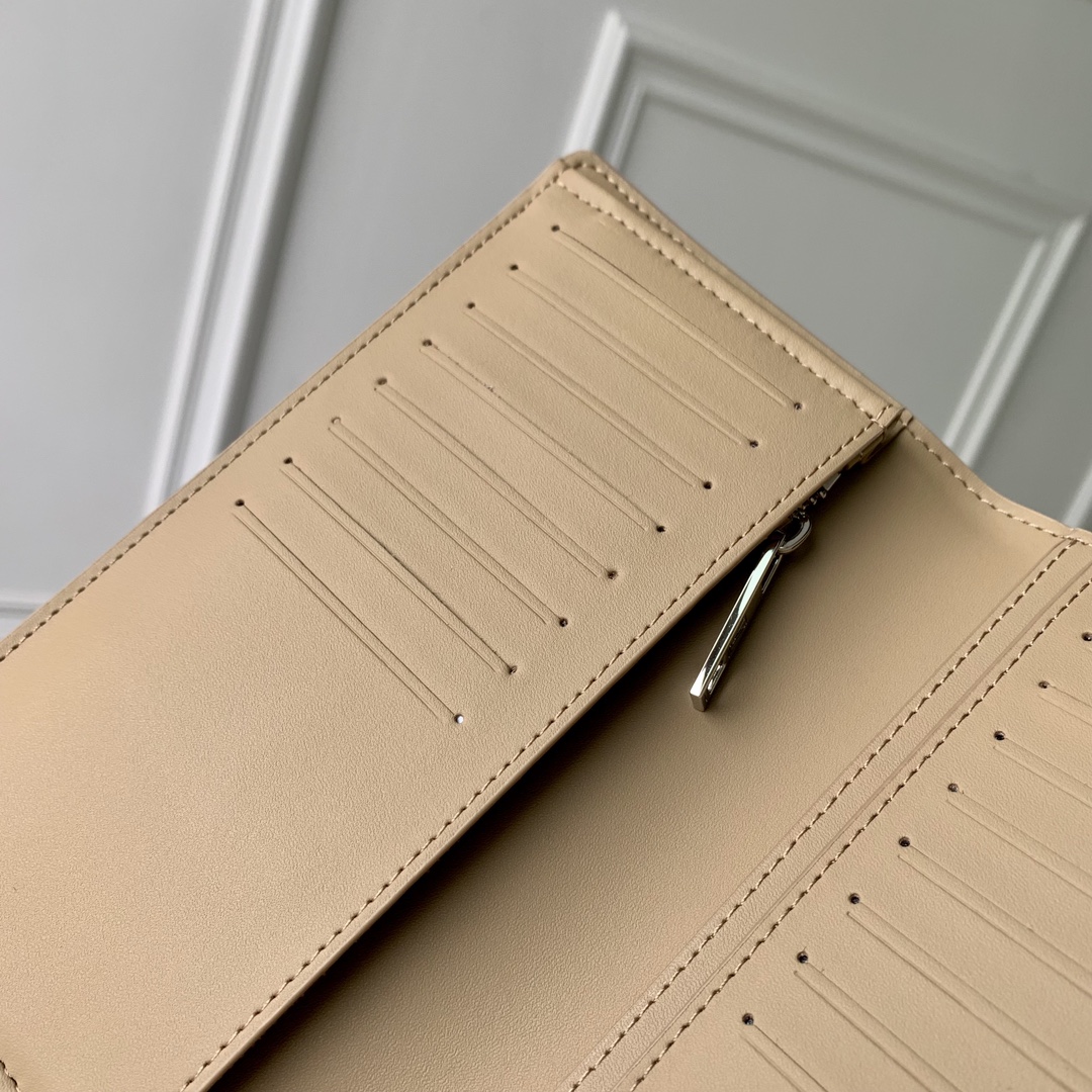 l0*is V*t0n wallet-10*19*2cm