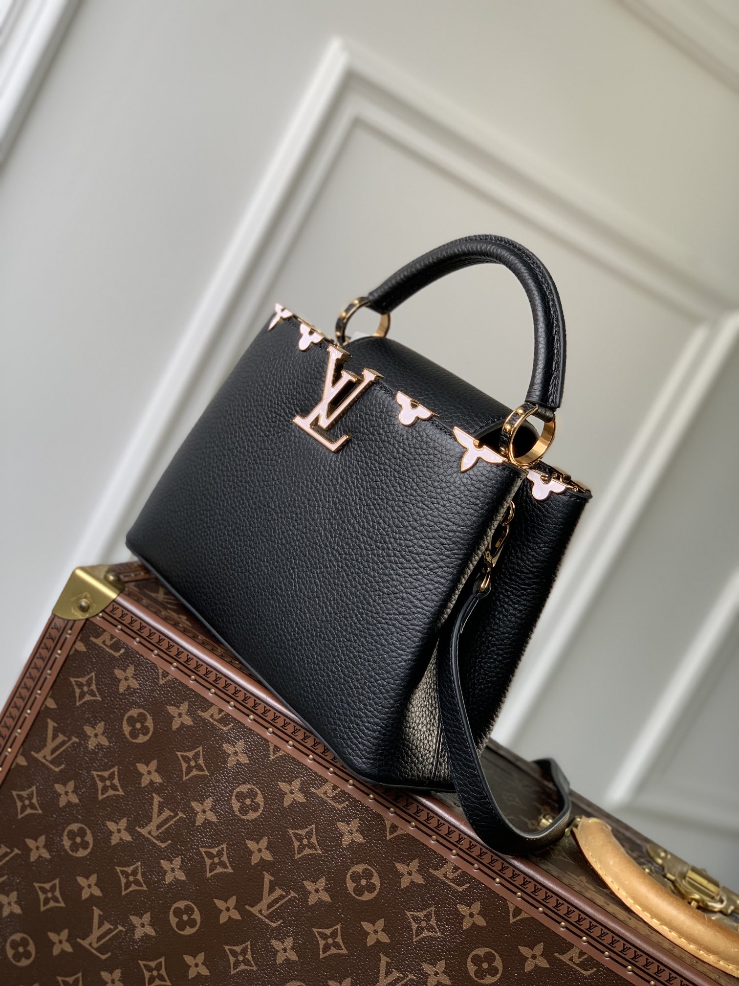 l0*is V*t0n capucines bb-27*18*9cm