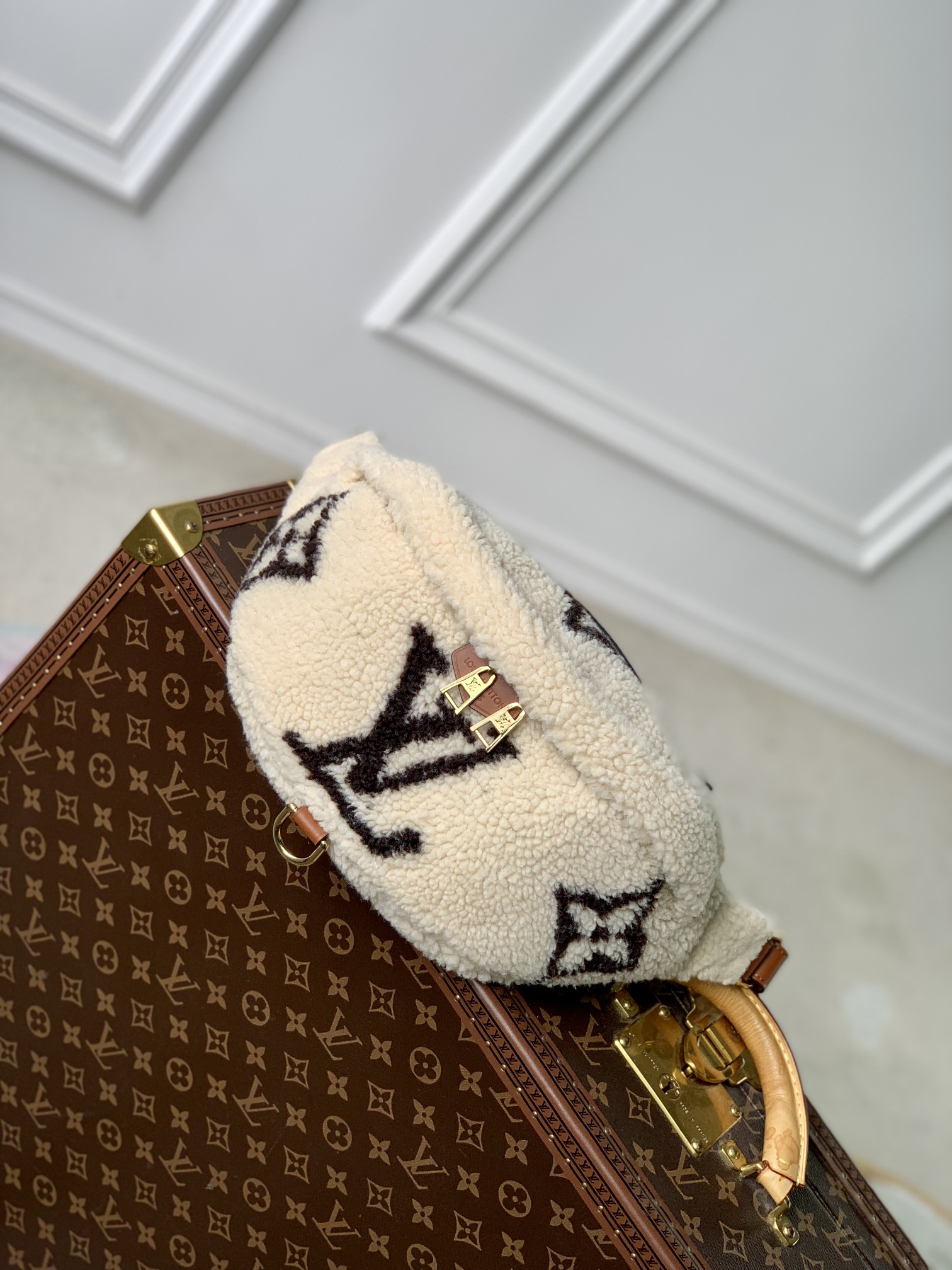 l0*is V*t0n bumbag-m23715-37*14*13cm