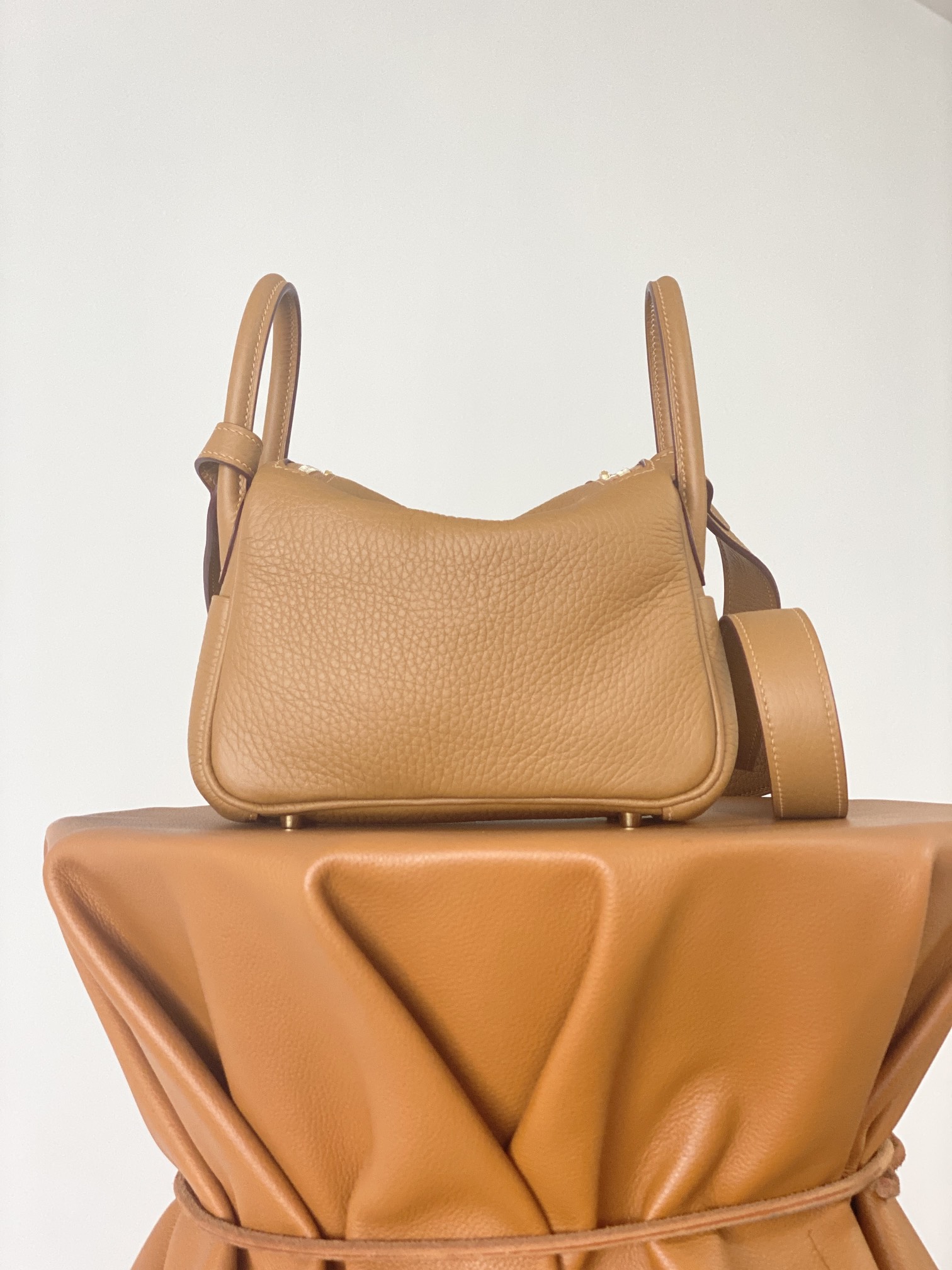H**mes lindy 19-tc leather-19cm