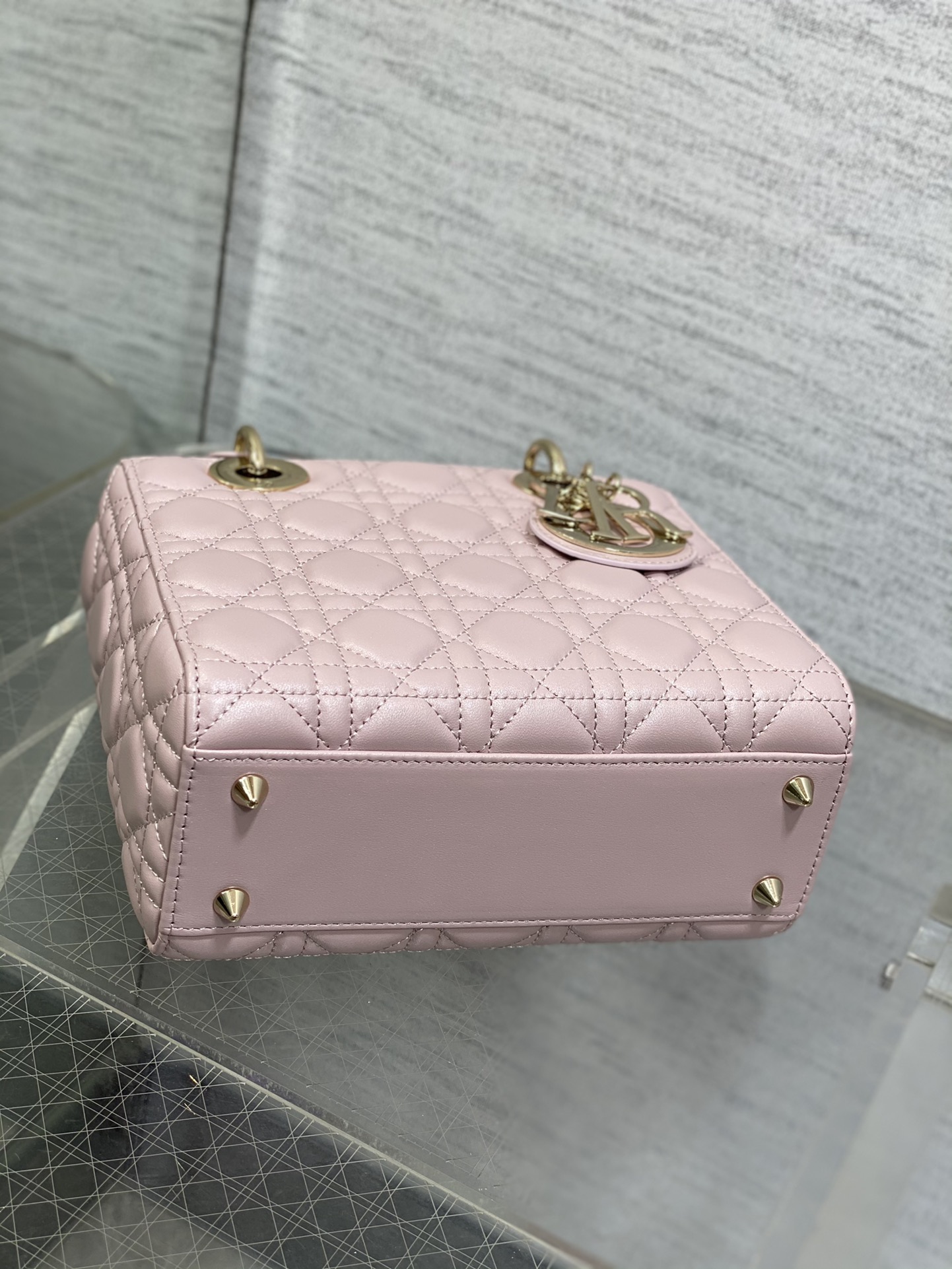 lady D*or bag-gold hardware-20*16.5*8cm