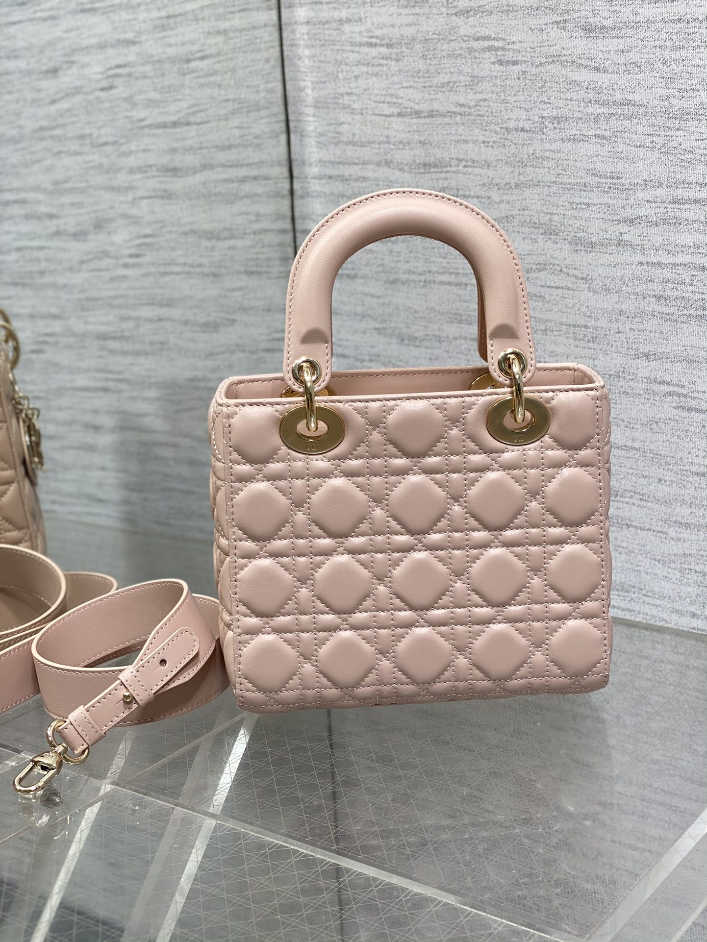 lady D*or bag-gold hardware-20*16.5*8cm