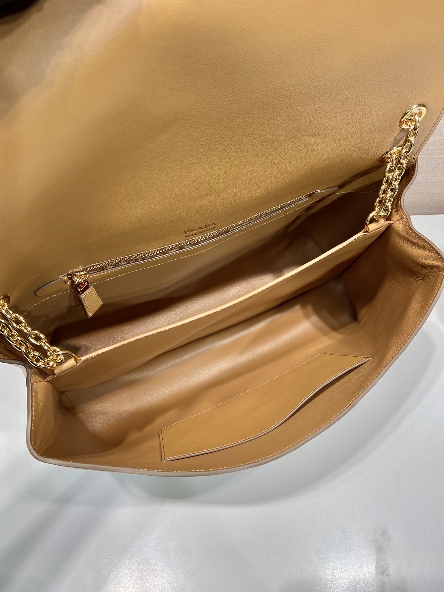 Pra*a1bd068 flap bag-38*23*12cm