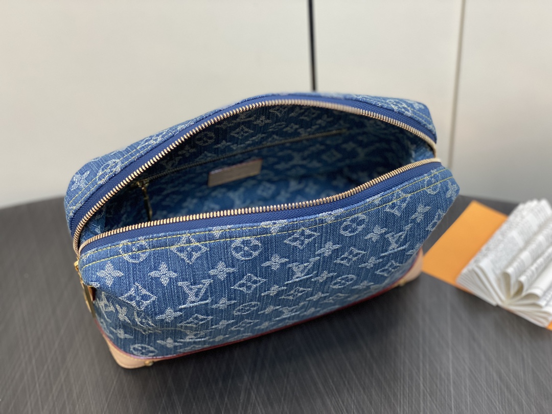 l0*is V*t0n cosmetic bag-m24317-27 x 18 x 9 cm