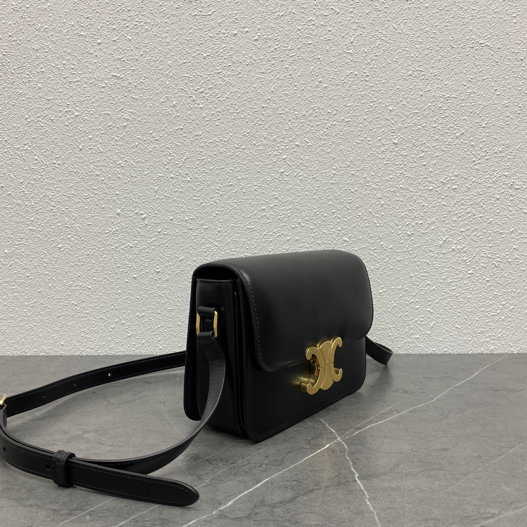 Ce**e Ce**e triomphe bag-18x14x5cm