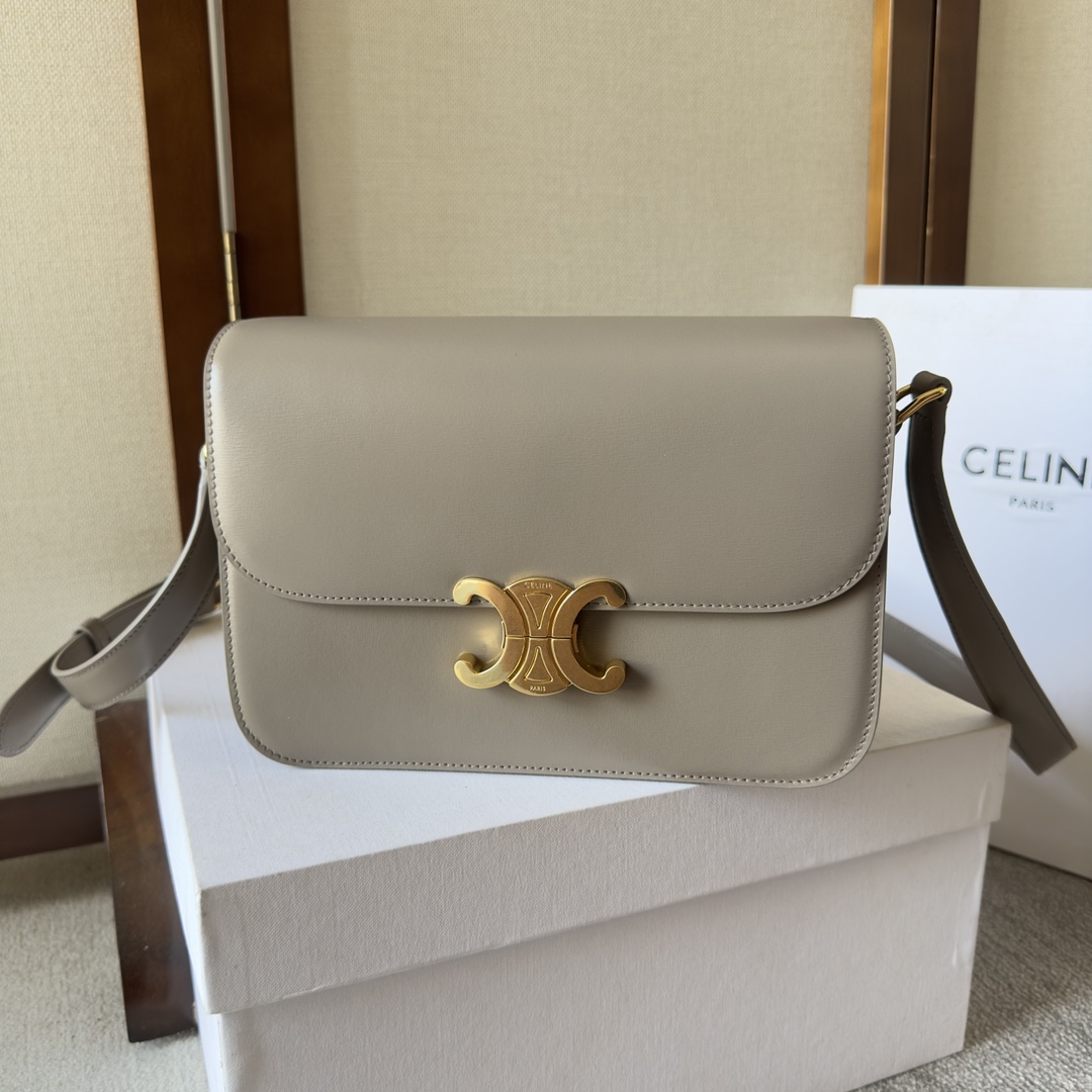 Celin Triomphe Shoulder Bag-22.5x16.5x7.5CM