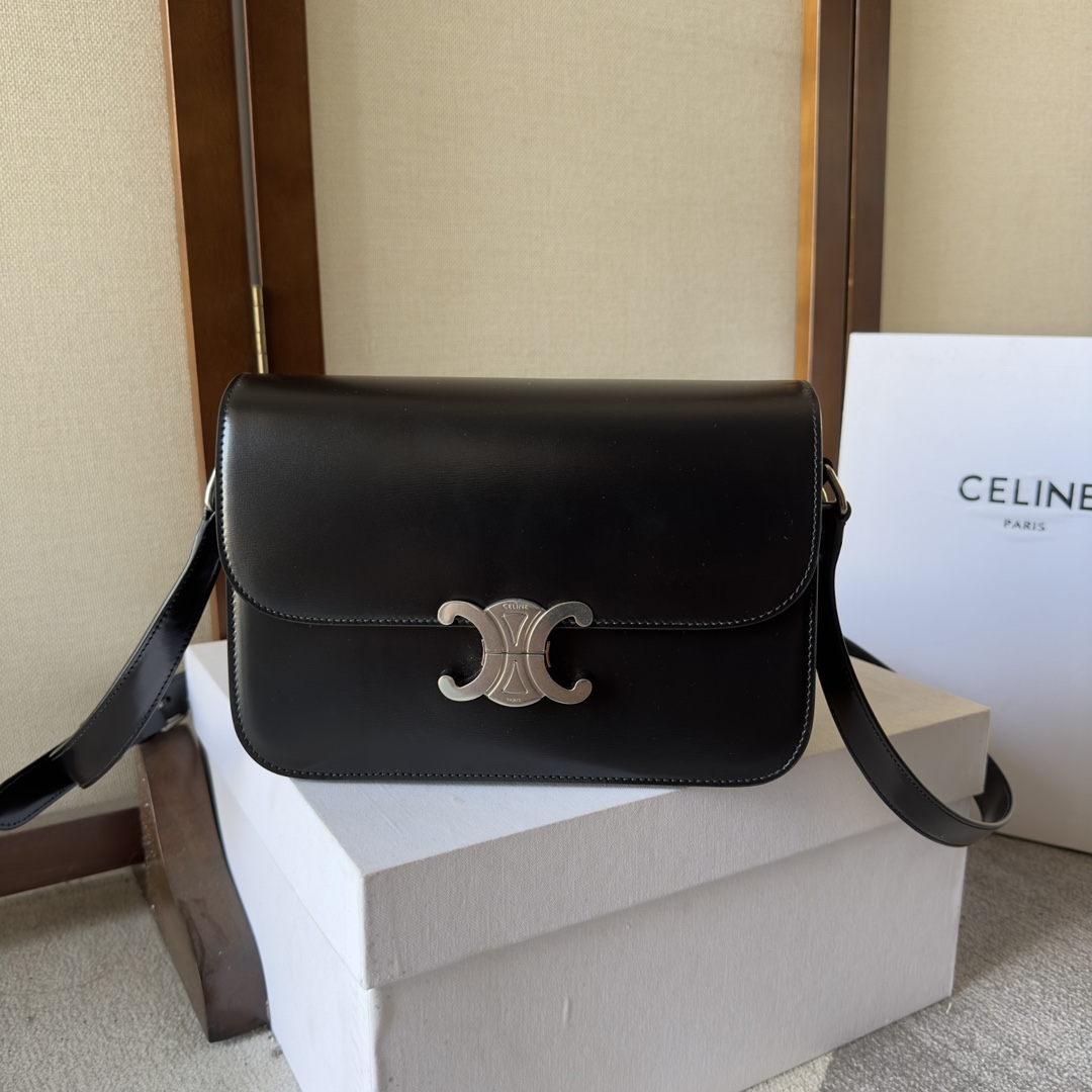 Celin Triomphe Shoulder Bag-22.5x16.5x7.5CM