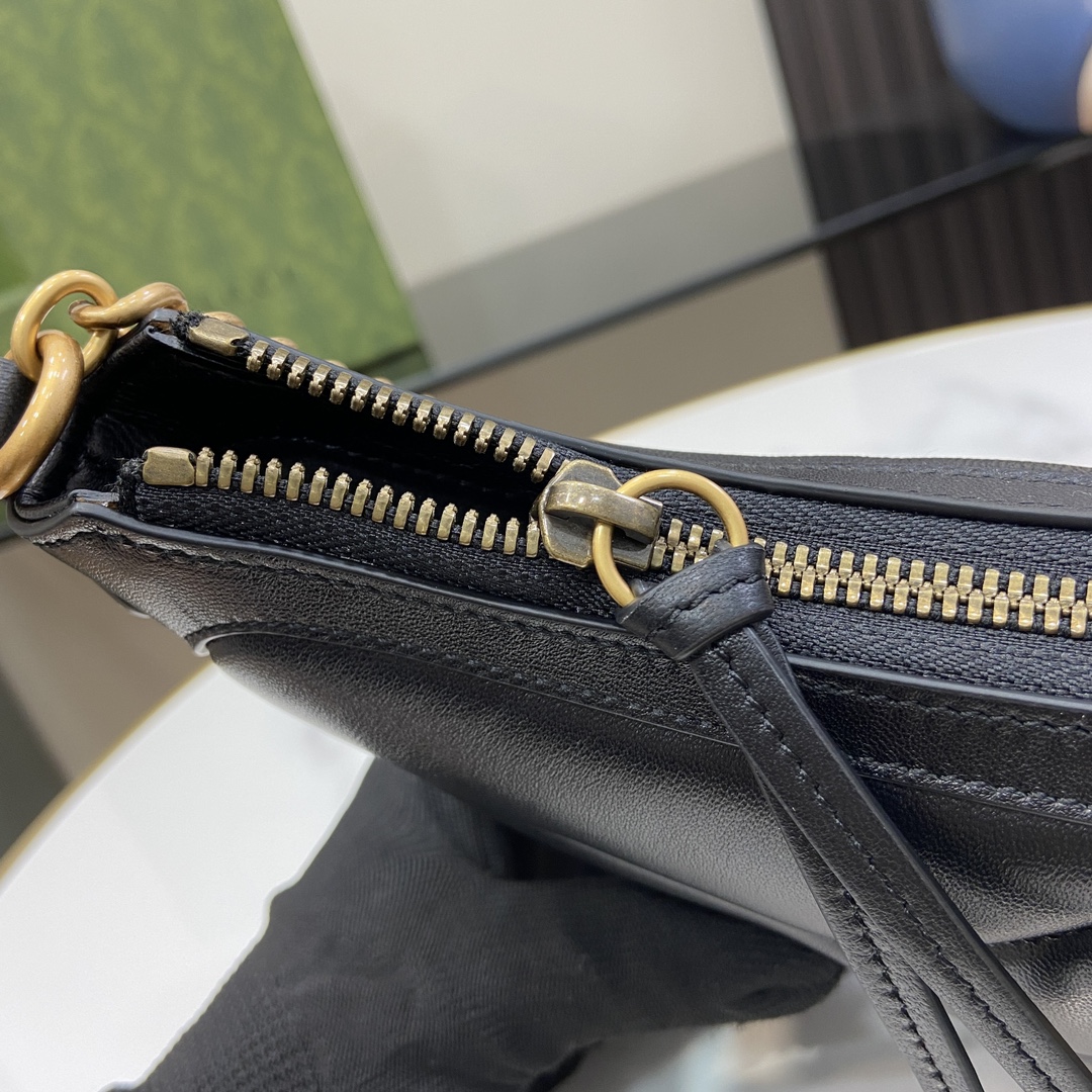 G*u*i gg marmont moon bag-17*26*4cm