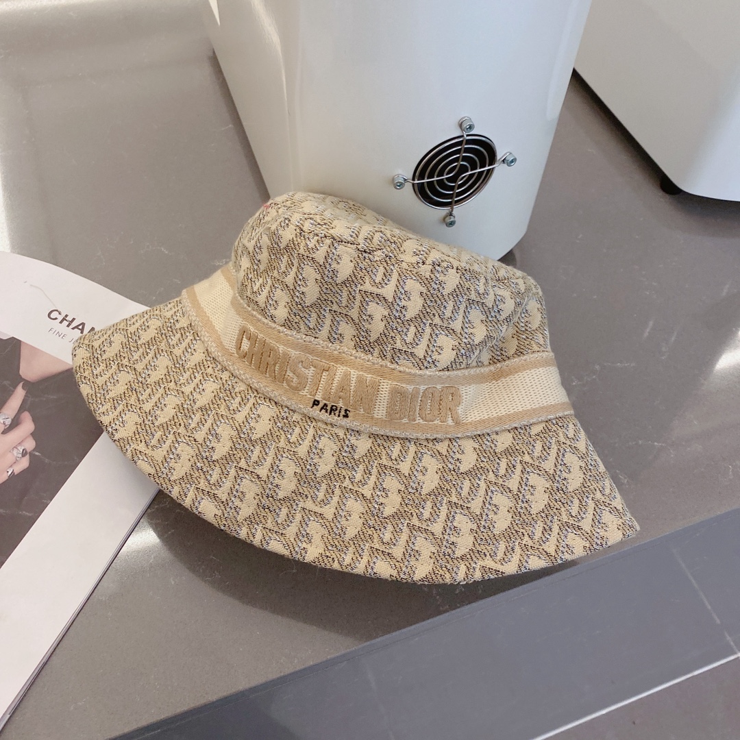 D*or hats