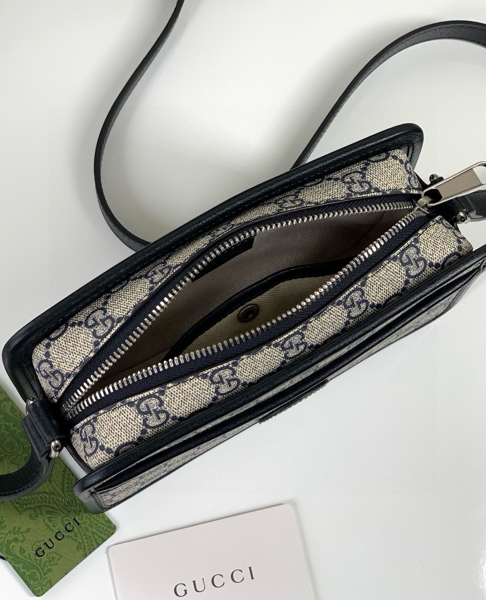 G*u*i camera bag-22.5x14x7cm
