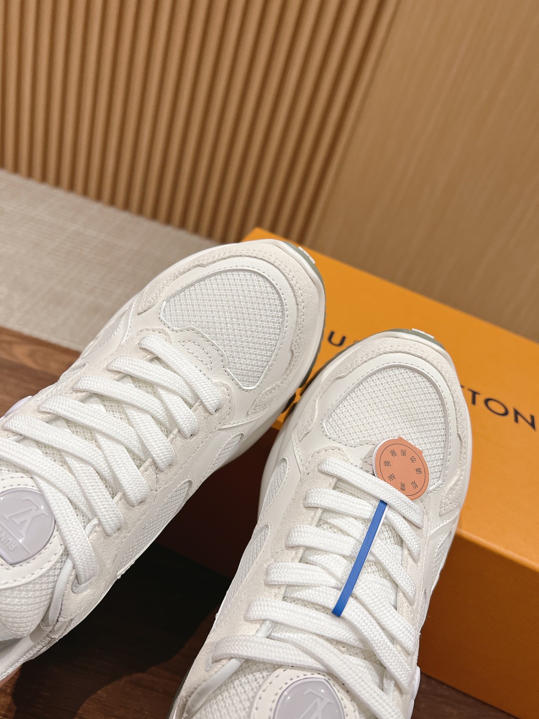 l0*is V*t0n run55 sneakers(eu35-eu41)