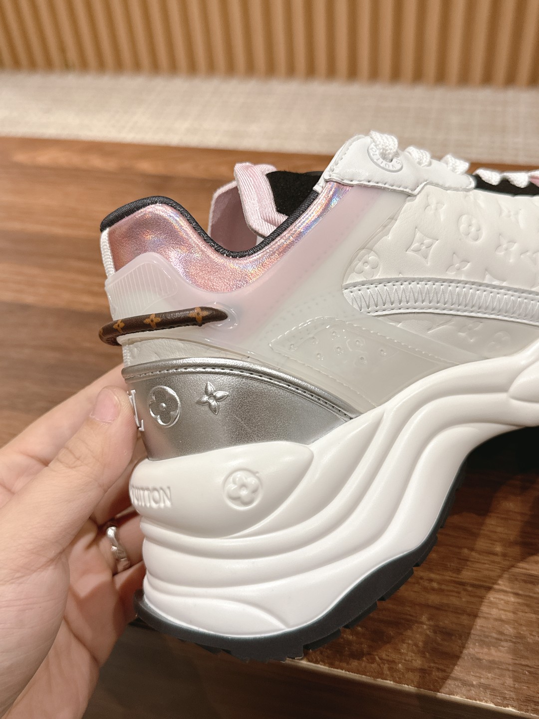 l0*is V*t0n run55 sneakers(eu35-eu41)