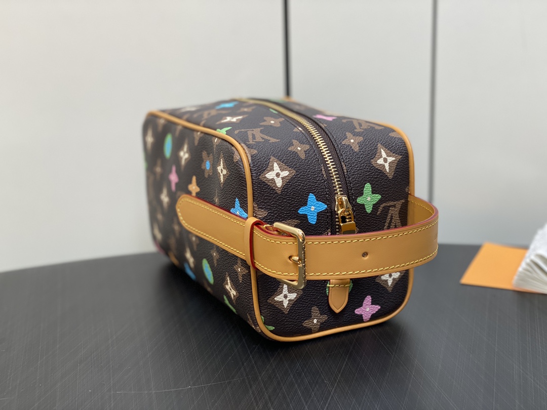 l0*is V*t0n locker dopp kit pouch -23 x 13 x 12cm