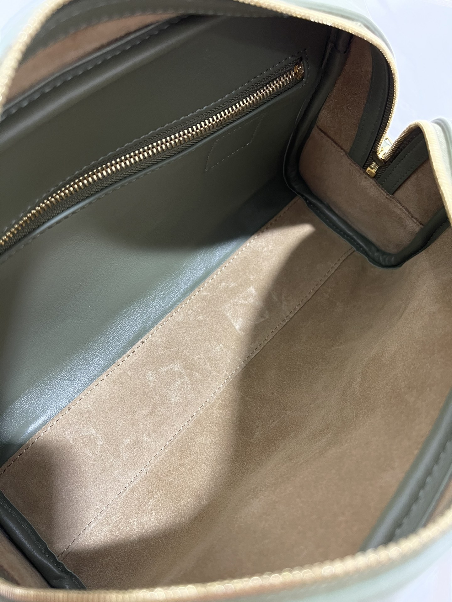 L0ew* amazon bag-23*16*10cm