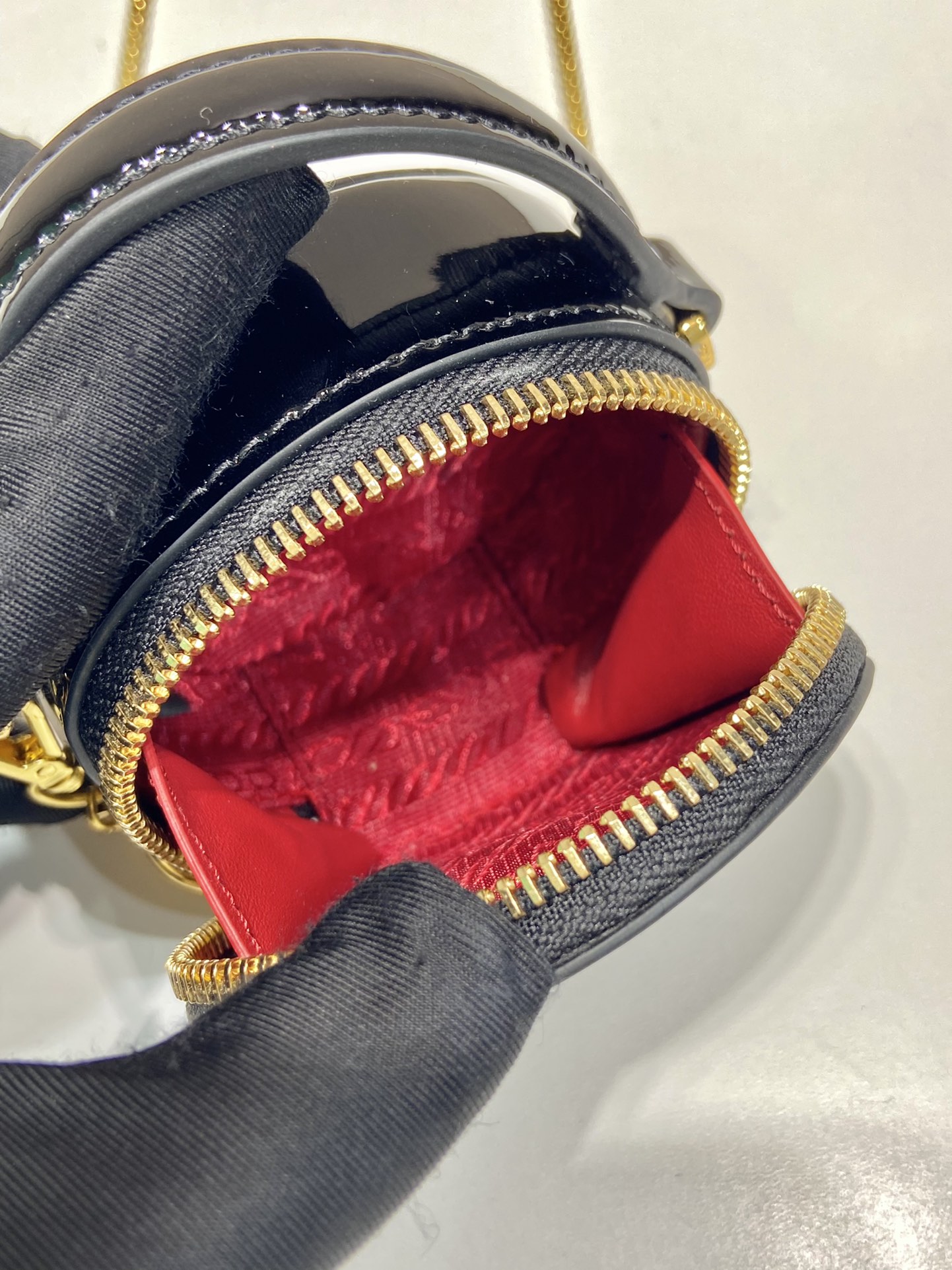 Pra*a 1nr023 mini round bag-8*8*3.5cm