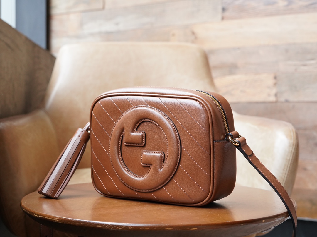 G*u*i blondie shoulder bag-21*15.5*5cm