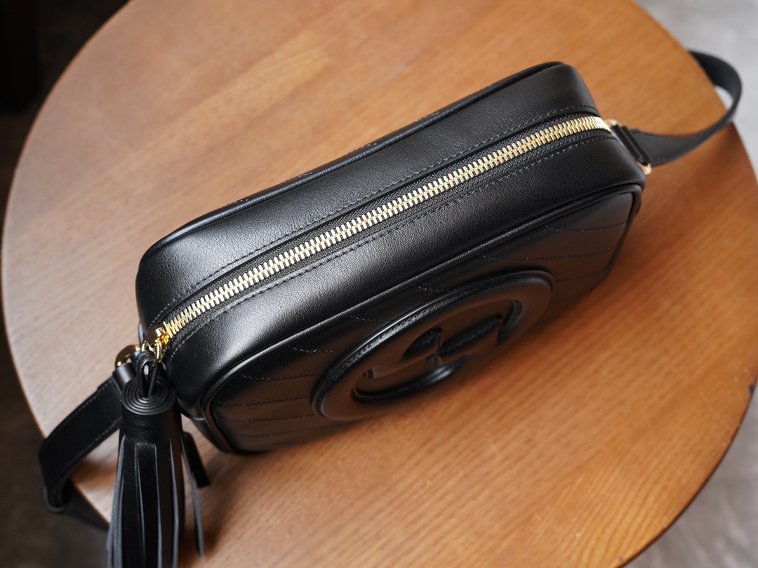G*u*i blondie shoulder bag-21*15.5*5cm