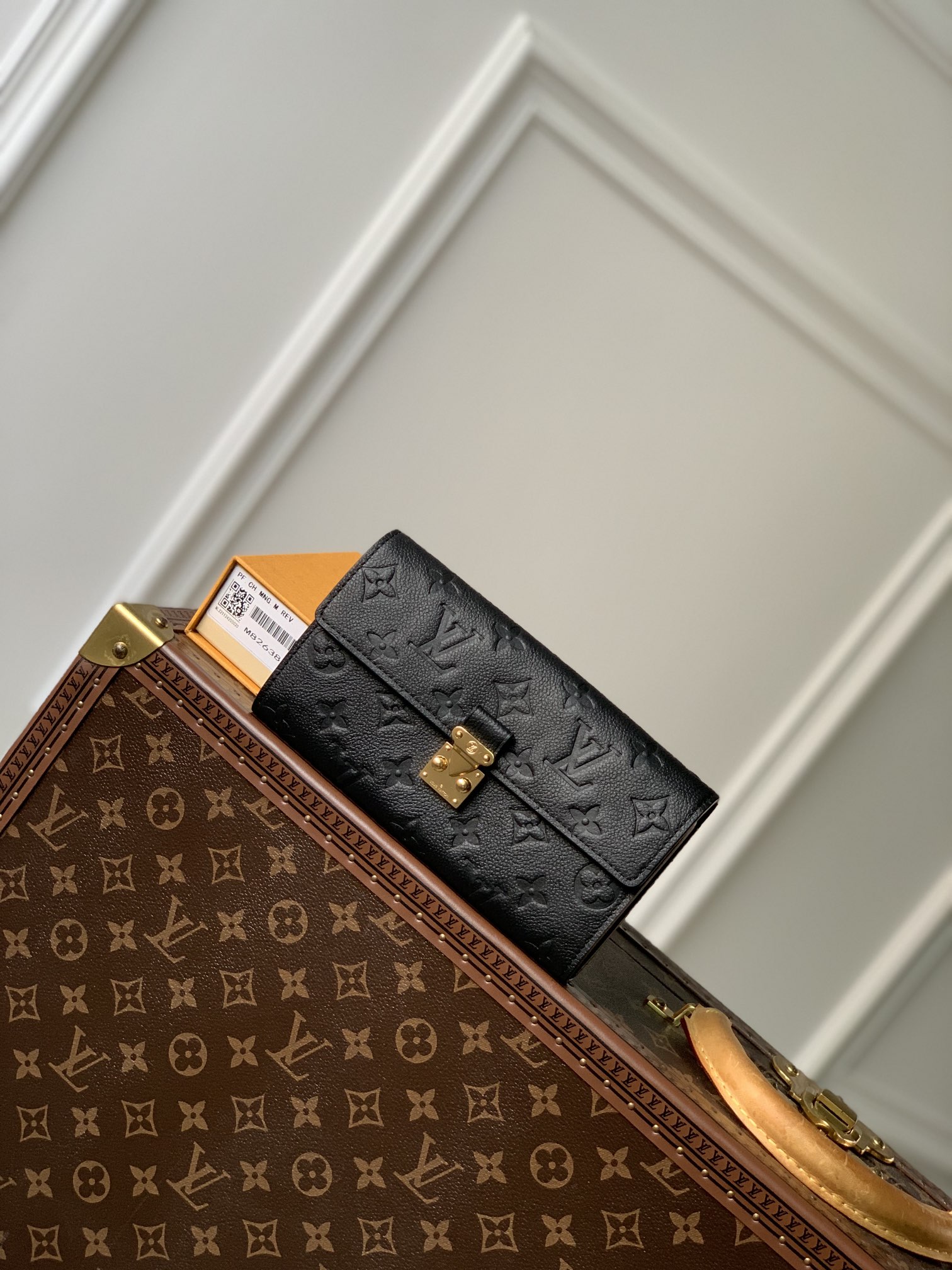 l0*is V*t0n wallet-19*11*3cm