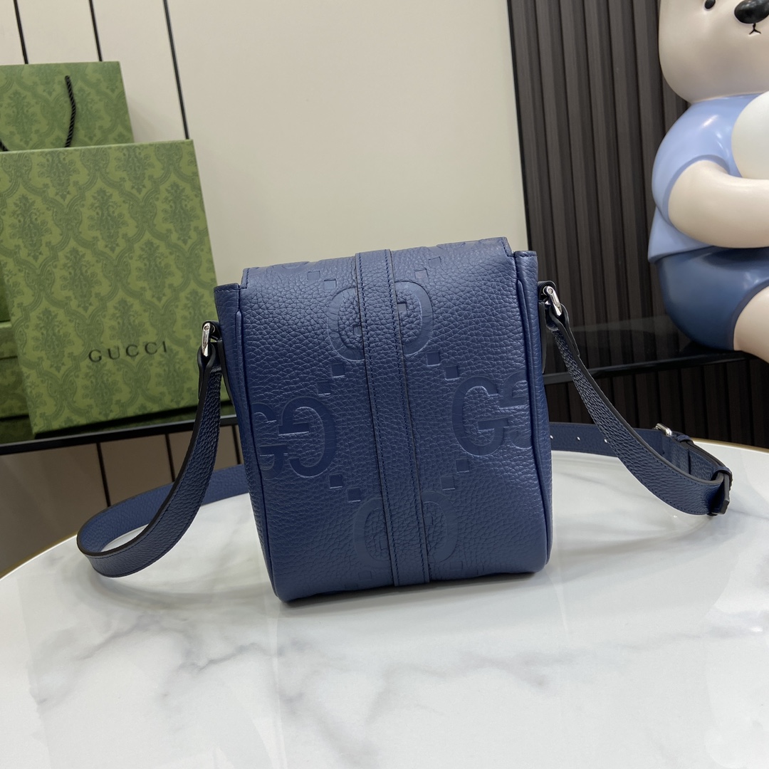 G*u*i messenger bag-14.5*18.5*4.5cm